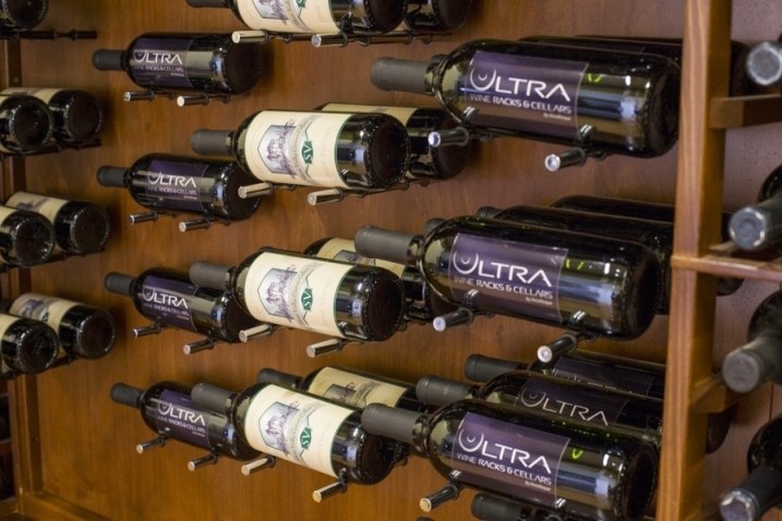 Ultra PEG HZ Metal Wine Rack Display